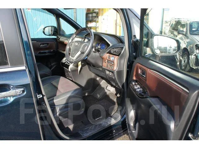 Toyota Esquire. ��������, ��������, 1.8 (99��.�.), ������, 43 400����. ��, �/�. ��� ����� �� ������������ ����