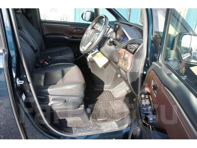 Toyota Esquire. ��������, ��������, 1.8 (99��.�.), ������, 43 400����. ��, �/�. ��� ����� �� ������������ ����