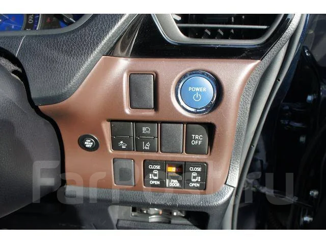 Toyota Esquire. ��������, ��������, 1.8 (99��.�.), ������, 43 400����. ��, �/�. ��� ����� �� ������������ ����