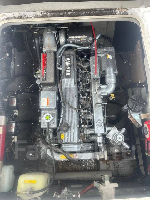 Yamaha UF-33. 2009 ���, ����� 11��., ��������� ������������, 230��.�., ������ ����