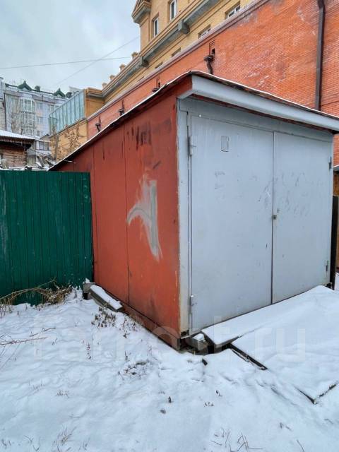 Теплый гараж иркутск. Горького 1 Иркутск гараж. Гаражка. Гаражка Вишневая. Самый дешевый рейд гаражки.
