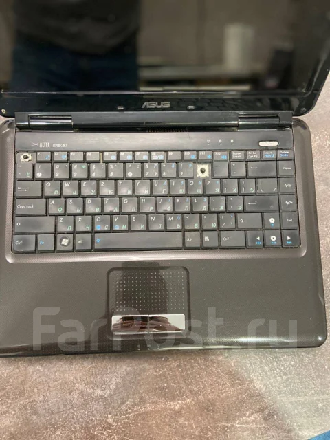 Asus K40AB. 14", 2,2����, ��� 3072 ��, ���� 250���, WiFi: 1, Bluetooth: 1, ����������� �� 1��. ����