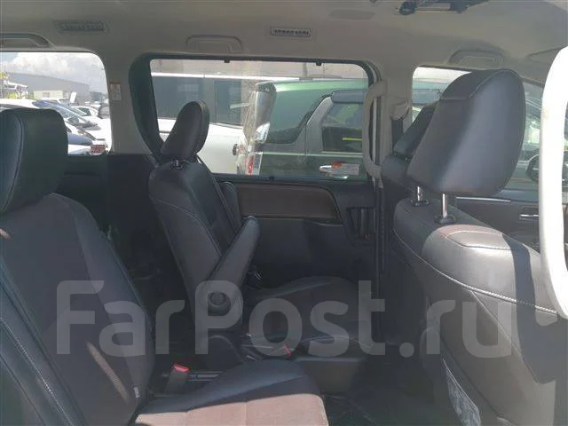 Toyota Esquire. ZWR80, 2ZRFXE ����