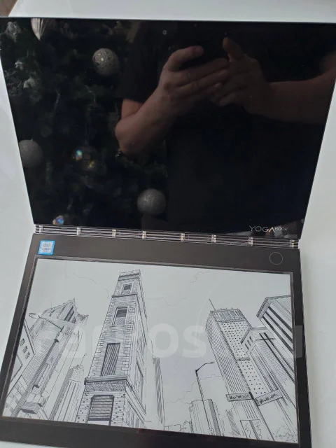 Lenovo Yoga Book ����