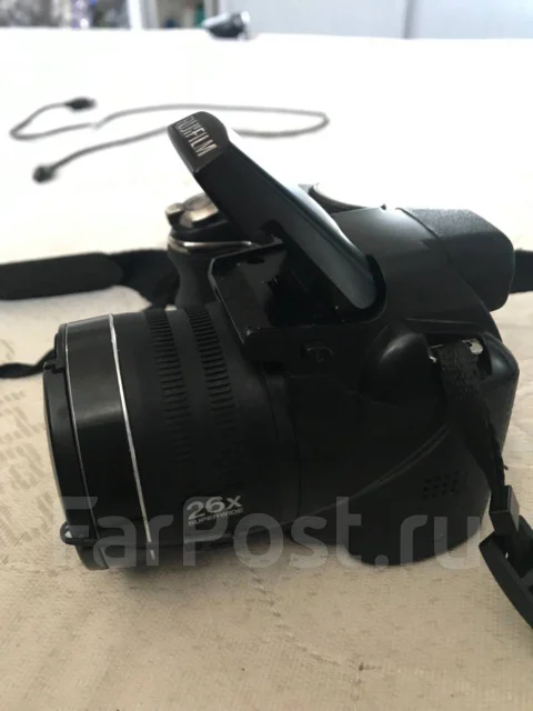 Fujifilm FinePix S4300. 20 � ����� ��, ���: 14� � ����� ����