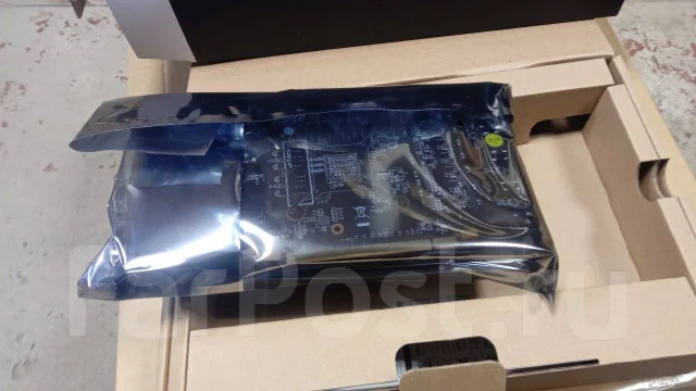 Radeon RX 6600 ����