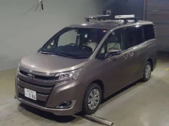 Toyota Voxy. �������, ��������, 2.0, ������, 33����. ��, �/�. ��� ����� �� ������������ ����
