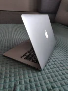 Apple MacBook Air 13 2017 Mid. 13.3", 1,8����, ��� 8 ��, ���� 128���, WiFi: 1, Bluetooth: 1 ����