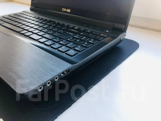DNS Gamer. 15.6", 3,4����, ��� 8 ��, ���� 750���, WiFi: 1, Bluetooth: 1 ����