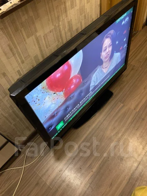 Hitachi. LCD (��) ����
