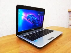 DNS. 15.6", 2,4����, ��� 4 ��, ���� 500���, WiFi: 1, Bluetooth: 1. ��� ����� �� ������� ����