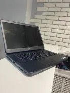 Dell Inspiron N5050 ����
