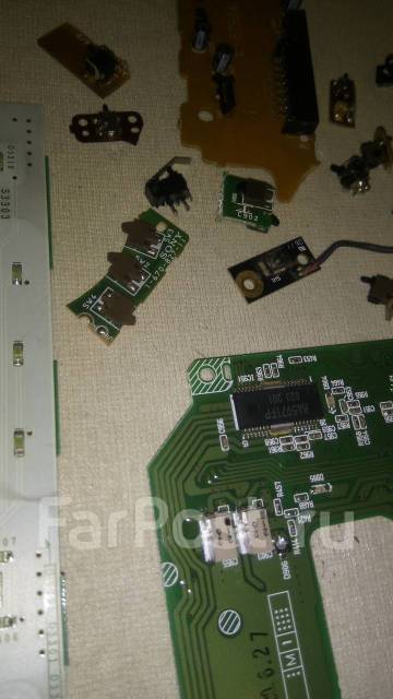 Выключатели микро - комплект, б/у, в наличии. Цена: 200₽ во Владивостоке