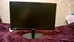 Samsung. 18" ����