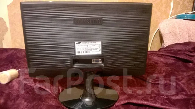 Samsung. 18" ����