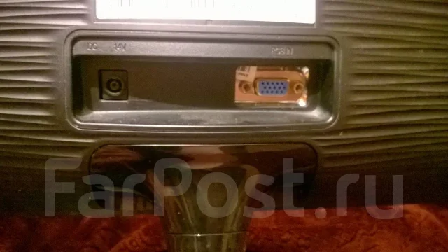 Samsung. 18" ����