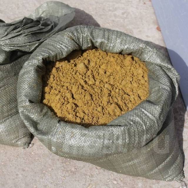 глина в мешках. пгс в мешках. цемент песок в мешках. земля в мешках. каолиновая глина для печей.