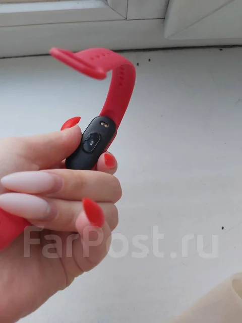 Xiaomi Mi Band 6 ����