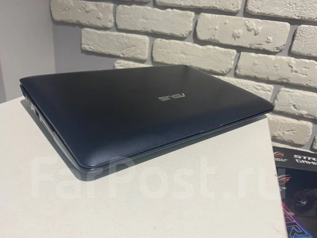 Asus Eee PC 1015PE ����