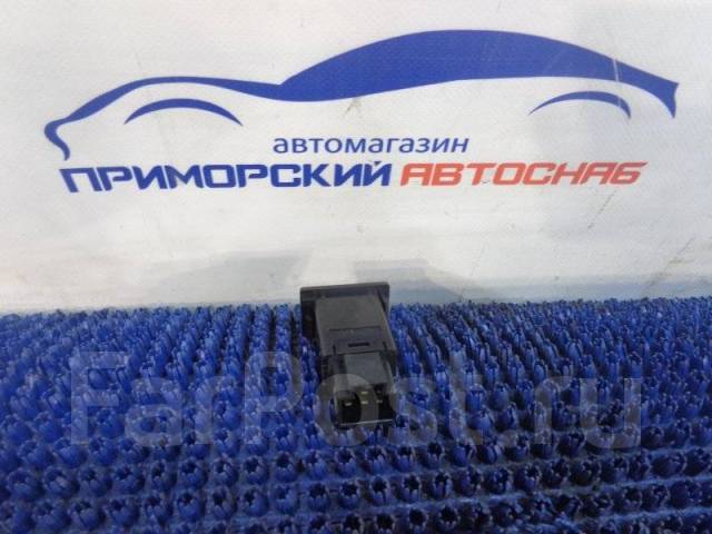 Кнопка обогрева заднего стекла Isuzu Bighorn 1993 UBS69GW 4JG2 купить ...