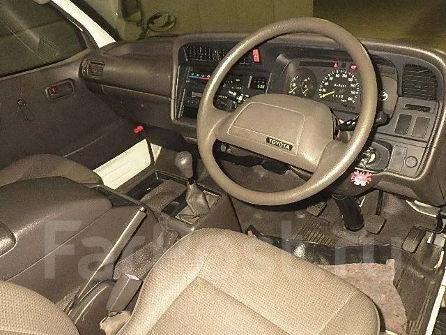 Toyota Hiace. ��������, ������, 3.0 (130��.�.), ������, 105 200����. ��, �/�, ��� ���. ��� ����� �� ������������ ����