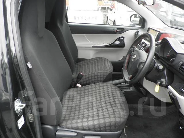 Toyota iQ. ��������, ��������, 1.0 (68��.�.), ������, 68 000����. ��, �/�. ��� ����� �� ������������ ����