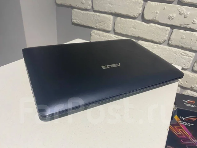 Asus Eee PC 1015PE ����