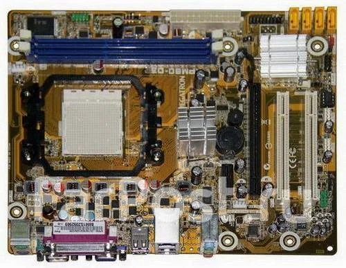 Socket AM2+ ����