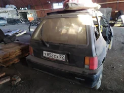 Ford Festiva ����