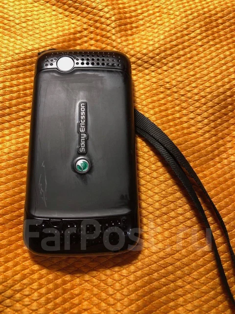 Sony Ericsson F305. �/�, �� 8 ��, ������, ��������� ����