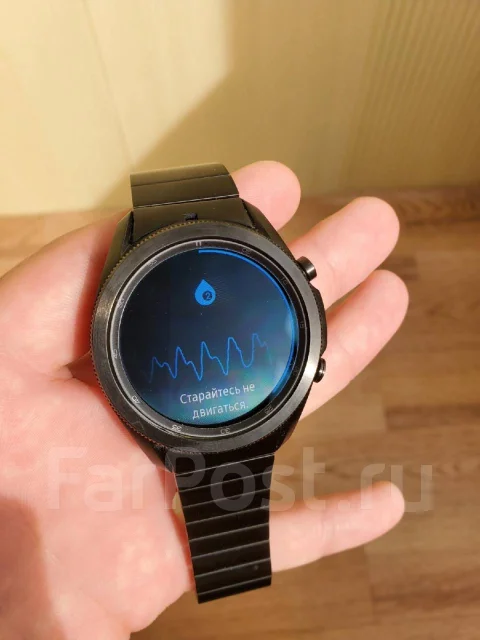 Samsung Galaxy Watch3. GPS, NFC, IP67, IP68 ����
