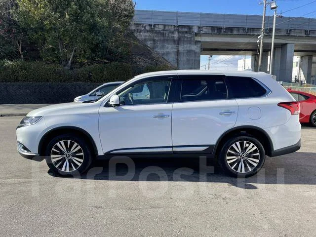 Mitsubishi Outlander. ��������, ��������, 2.0 (150��.�.), ������, 41 000����. ��, �/�. ��� ����� �� ������������ ����