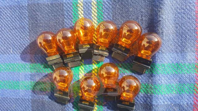 Лампочка 12V 21W стоп-сигнал поворот габарит цена за 1 штук купить во ...