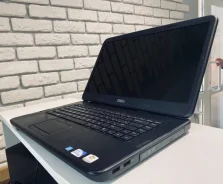 Dell Inspiron N5050 ����