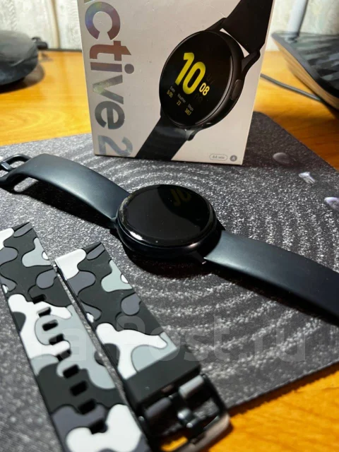 Samsung Galaxy Watch Active2. GPS, NFC, IP68 ����