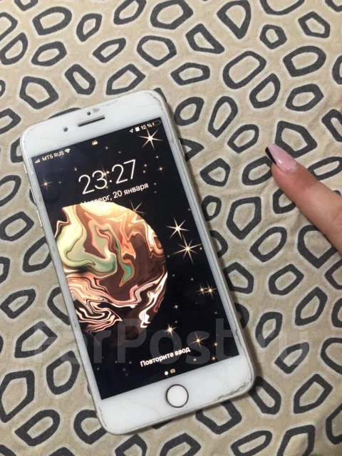 Apple iPhone 8 Plus. �/�, �����, 4G LTE ����