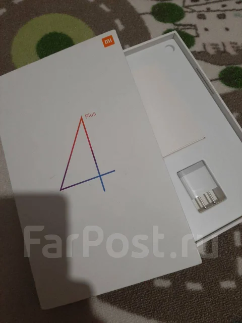 Xiaomi MiPad 4 Plus. ������ 128 �� ����