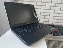 Dell Inspiron N5050 ����