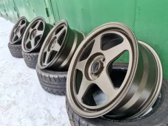 Desmond RegaMaster. 7.0x17", 5x100, ET45 ����