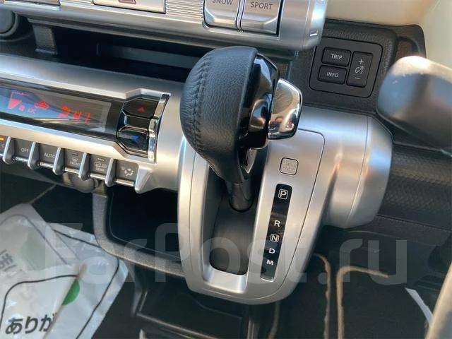 Suzuki Xbee. �������, 4wd, 1.0 (99��.�.), ������, 52 000����. ��, �/�. ��� ����� �� ������������ ����