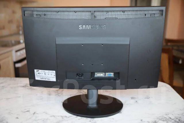 Samsung. 23" ����