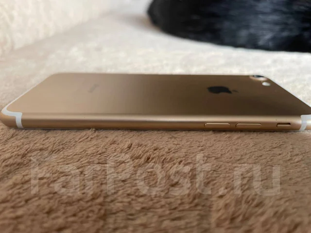 Apple iPhone 7. �/�, 4G LTE ����