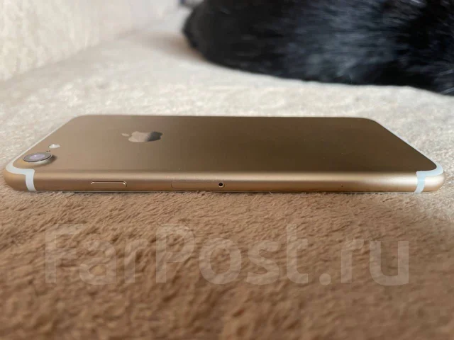 Apple iPhone 7. �/�, 4G LTE ����