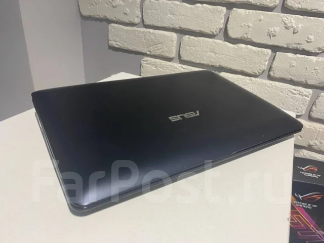 Asus Eee PC 1015PE ����