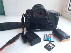 Canon EOS 5D Mark III Body ����