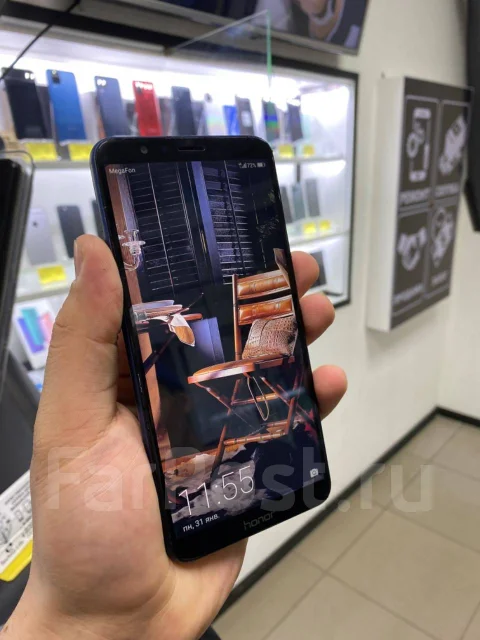 Honor 7X. �/�, �����, 3G, 4G LTE, Dual-SIM, ����������, NFC ����