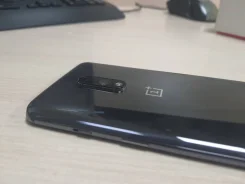 OnePlus 7. �/� ����