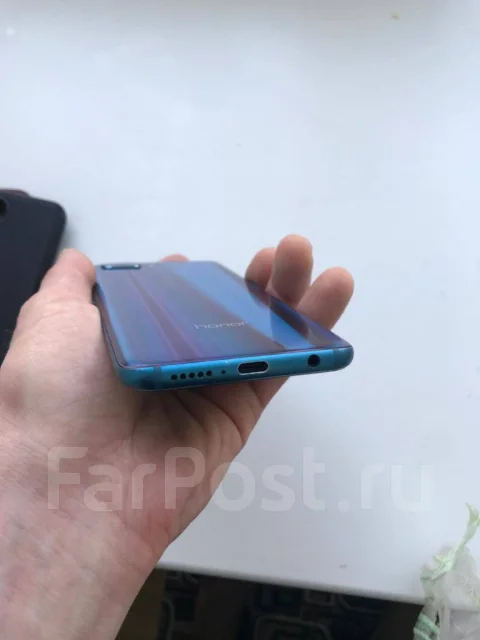 Honor 10. �����, 4G LTE, Dual-SIM, NFC ����