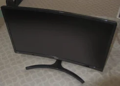 Acer. 23.6" ����