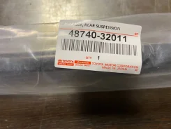 ���� ���������� ������ ������������ Toyota SV30 48740-32011 ����